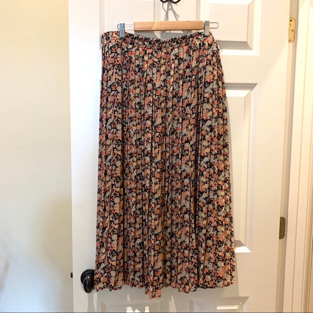 Worthington Pleated Floral Print skirt 18